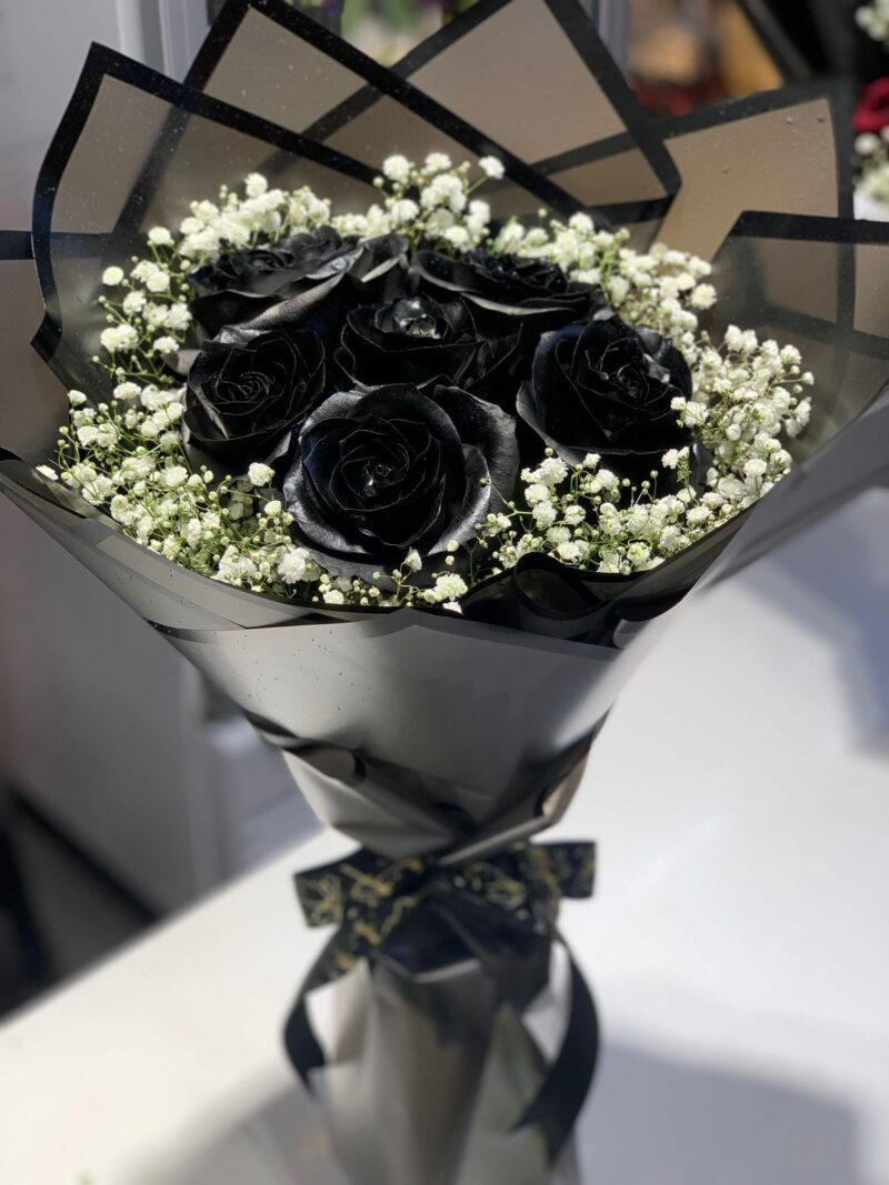 BLACK ROSE