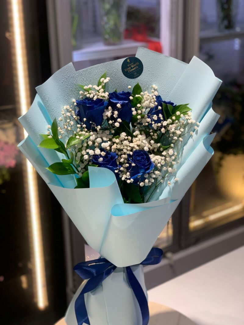 BLUE ROSES